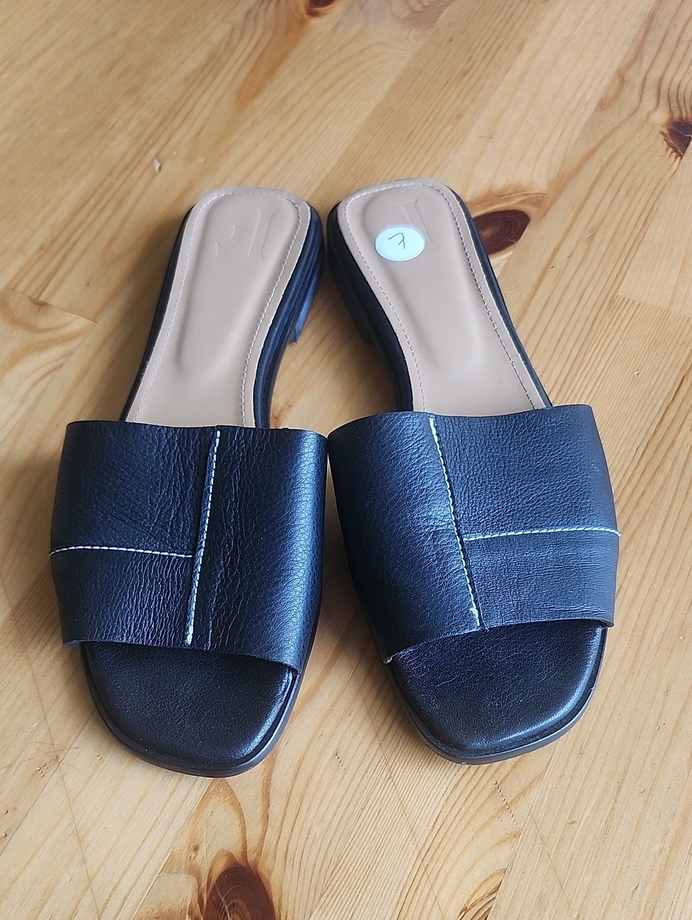 Flattered Black Slip On Leather Slippers, Made In Spain, Sz.38 Eu, Or US 7?